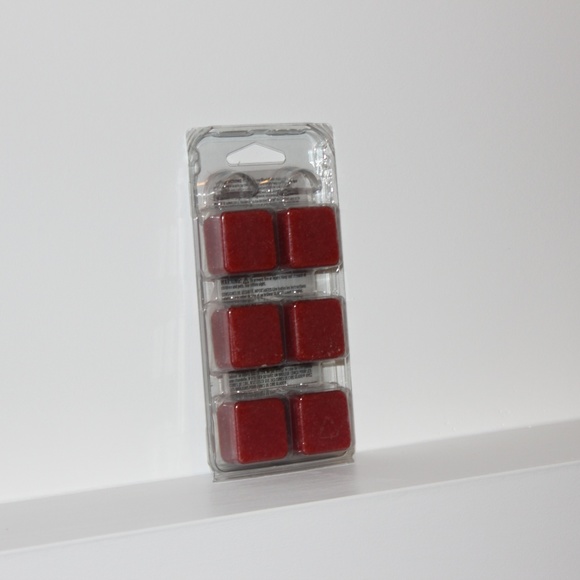 GLADE Holiday Wax Melts Refills 2-pack - Picture 3 of 3